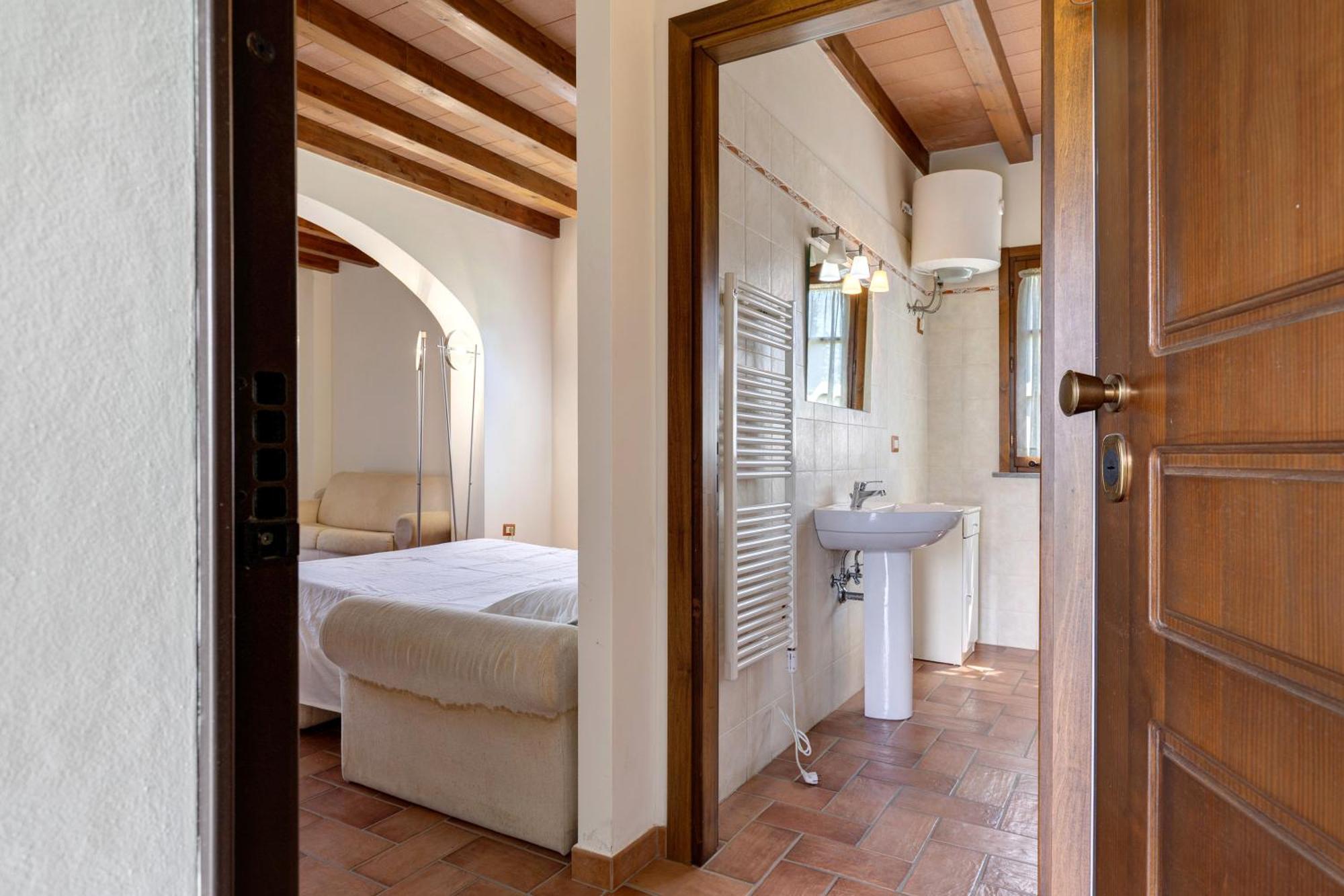 La Bettola Tavern Restaurant Aparthotel Montopoli in Val dʼArno