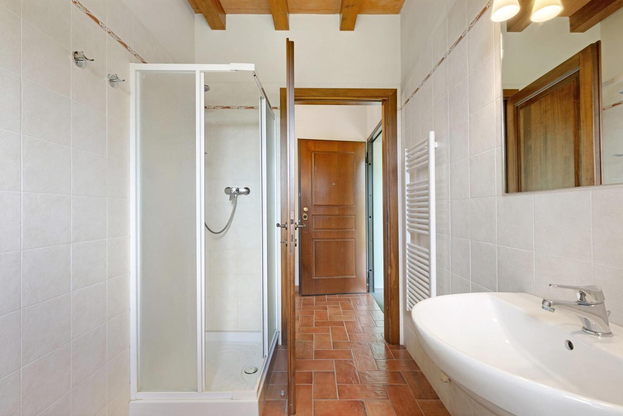 Aparthotel La Bettola Tavern Restaurant Montopoli in Val dʼArno