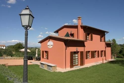 Aparthotel La Bettola Tavern Restaurant Montopoli in Val dʼArno